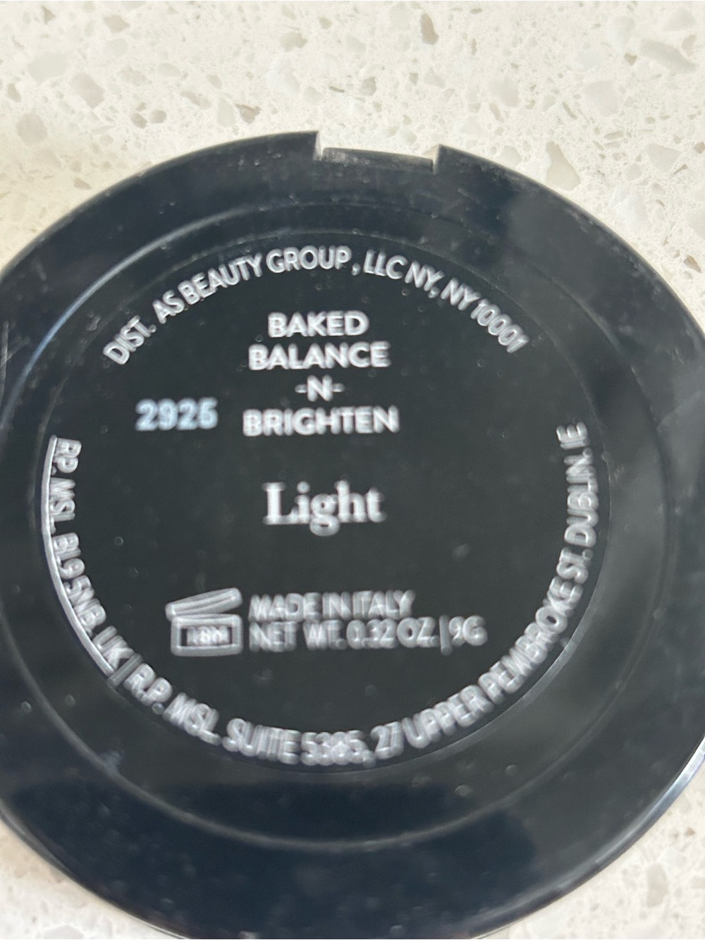 Laura Geller Baked Balance-N-Brighten Color Correcting Foundation Light - Picture 6 of 8